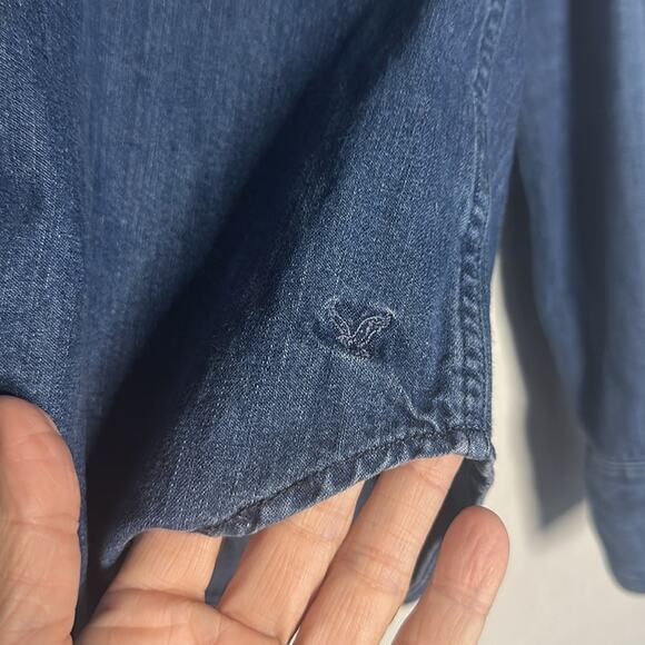 American Eagle Favorite Fit Denim Button Up Shirt Pockets Western Preppy Fall - Picture 5 of 7